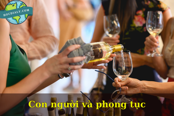 Con người và Phong tục
