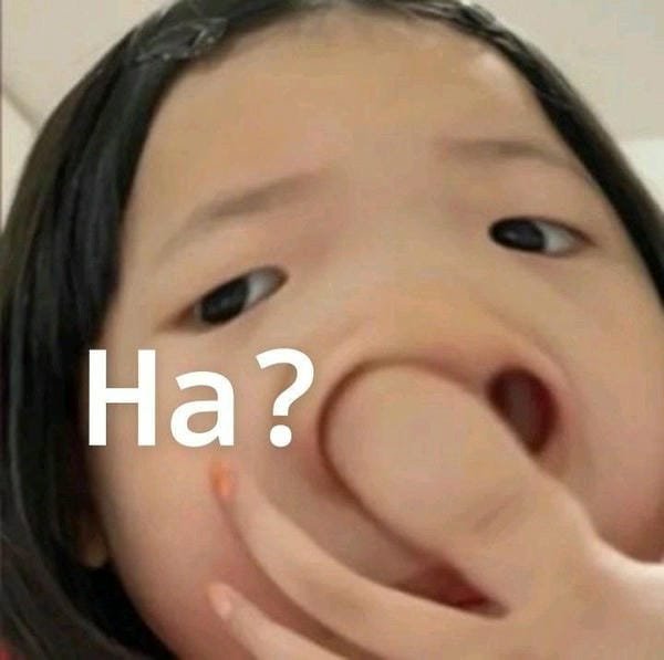 hình em bé cute
