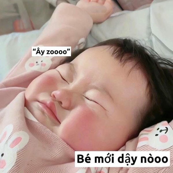 meme em bé đốn tim