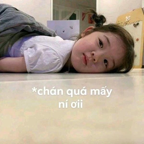 meme bé đang khóc